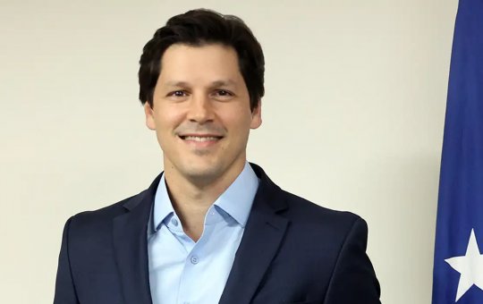 Daniel Vilela, do MDB, é reeleito governador de Goiás no primeiro turno