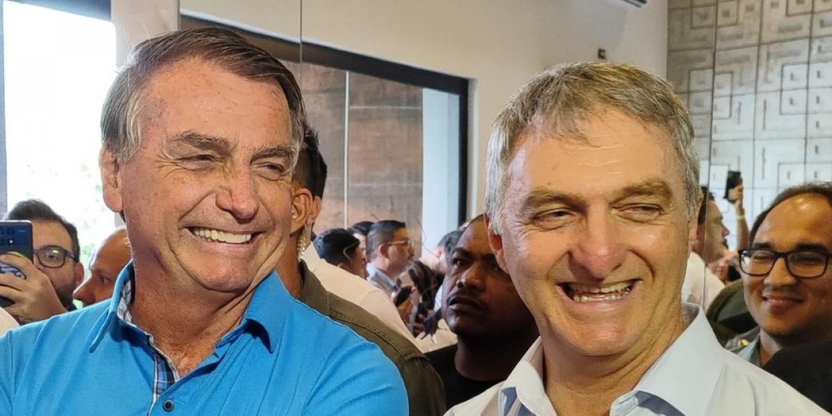 Irmão de Bolsonaro é eleito em São Paulo e mantém família na Câmara após perda de mandato de Eduardo