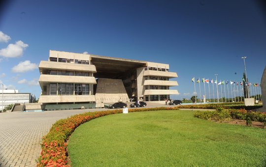 Bahia define 63 deputados estaduais para 2027; Ivana Bastos é a mais votada