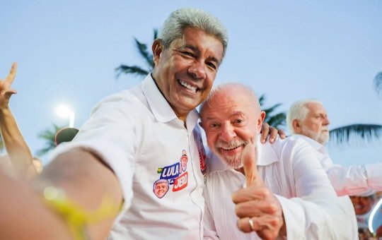 Lula reforça campanha para segundo turno com integrantes da equipe de Jerônimo