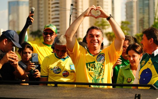 União Brasil e PP articulam apoio a Flávio Bolsonaro no segundo turno