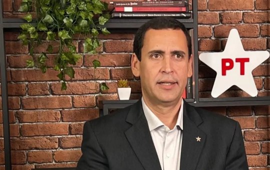 Secretário de Comunicação do PT critica aliança de Flávio, Ciro Nogueira, Rueda e ACM Neto: 'Só falta Vorcaro'