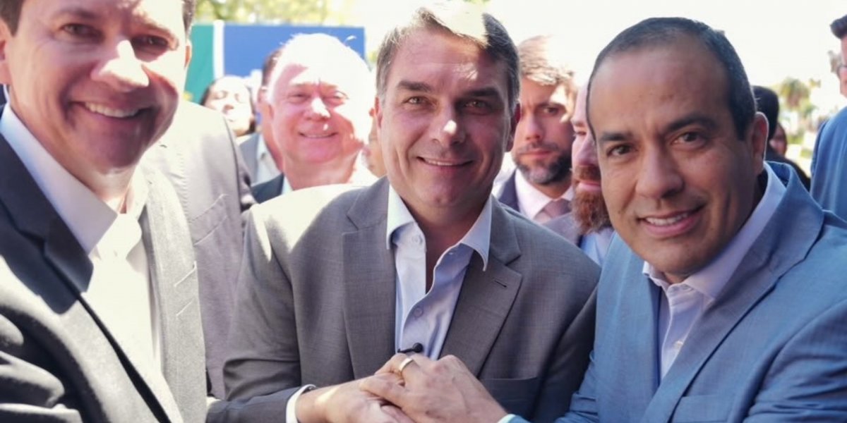 Bruno Reis declara apoio a Flávio Bolsonaro: "O Brasil precisa mudar"