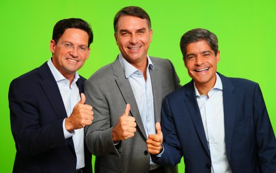 ACM Neto reafirma apoio a Flávio Bolsonaro: “Que você seja o presidente que mais trabalhou pela nossa grande Bahia”