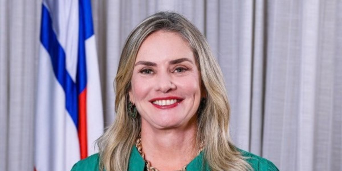 Bancada do PSD confirma apoio a Ivana Bastos como candidata à reeleição na Alba