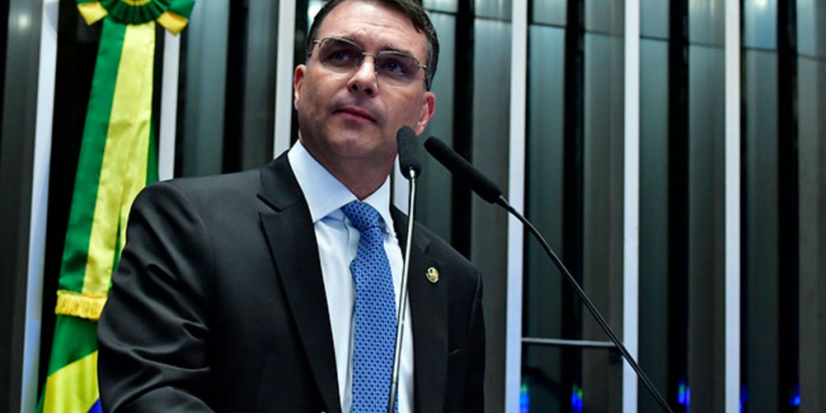 Flávio Bolsonaro diz que quer acabar com a reeleição já em eventual mandato presidencial