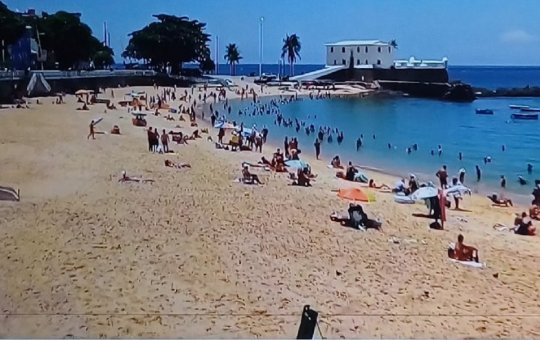 MP-BA aciona Prefeitura de Salvador por assédio de ambulantes e preços abusivos nas praias