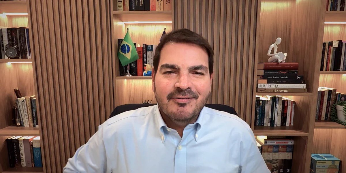 Justiça da Bahia manda Rodrigo Constantino apagar vídeo contra baianos e exige retratação