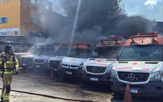 Incêndio atinge ambulâncias do Samu em Salvador e levanta suspeita de ação criminosa
