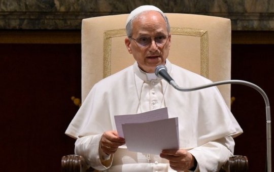 Papa Leão XIV é internado para cirurgia de retirada de nódulo no pulmão
