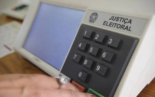 TSE registra quase 2 mil denúncias de propaganda eleitoral irregular no segundo turno