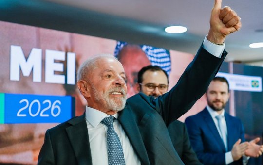 TSE dá prazo de 24 horas para Google explicar supostas falhas de IA sobre Lula