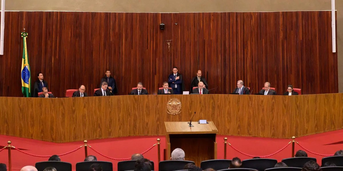 TSE referenda remoção de posts que ligam Flávio a Vorcaro e a milícias