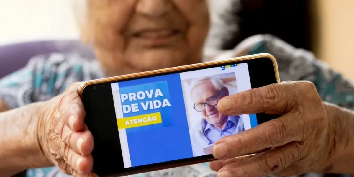 Bahia tem mais de 1,2 milhão de benefícios com prova de vida pendente no INSS