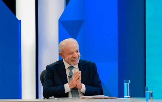 Lula fala sobre sua visão econômica: “Muito dinheiro na mão de poucos é pobreza”