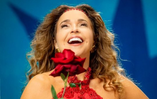 Daniela Mercury convoca ato pela democracia em Salvador neste domingo (18)