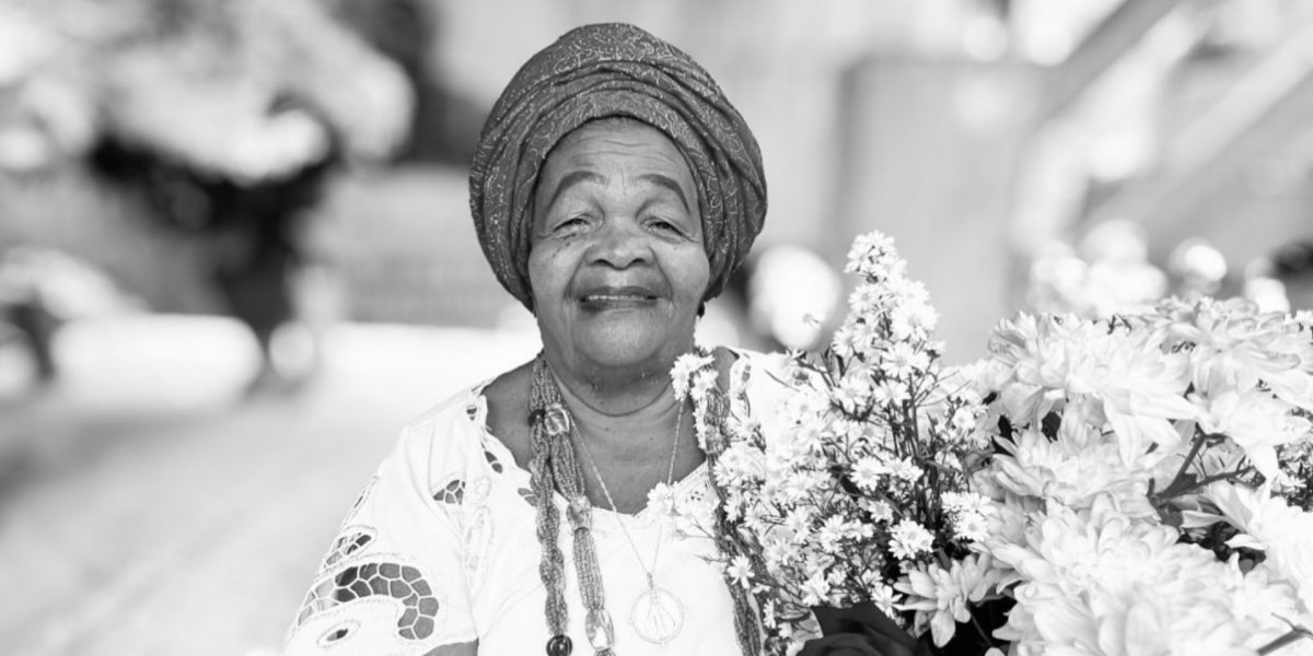Morre Regina do Acarajé, referência da culinária baiana, aos 74 anos