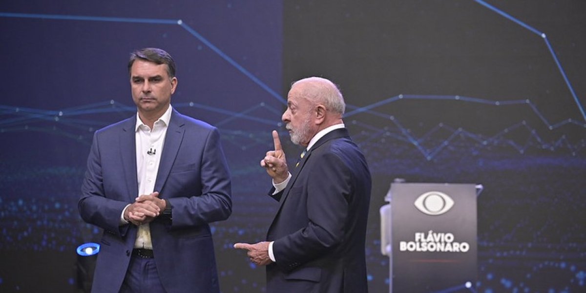 Senador Rui Costa publica paródia com IA e cobra Flávio Bolsonaro: “Abre o sigilo!”