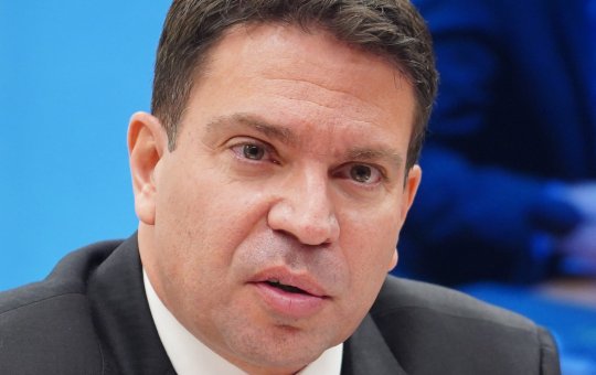 Foragido, Alexandre Ramagem é considerado imigrante ilegal pelo governo americano