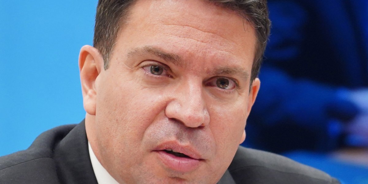 Foragido, Alexandre Ramagem é considerado imigrante ilegal pelo governo americano