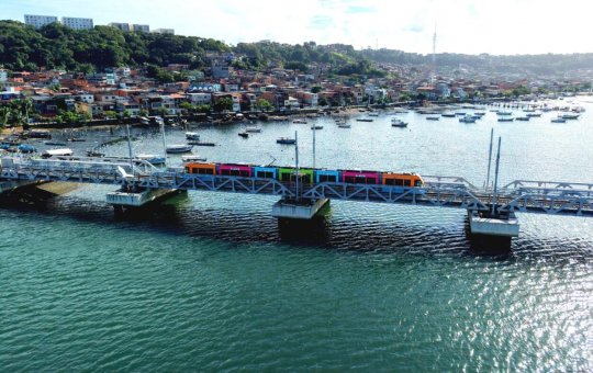 VLT de Salvador completa 100 dias de operação com mais de 300 mil passageiros
