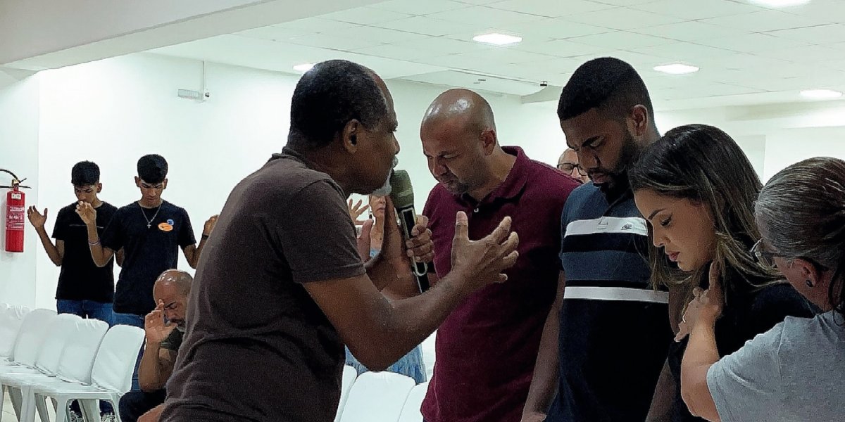 Davi Brito anuncia conversão ao cristianismo em meio a polêmicas com bets