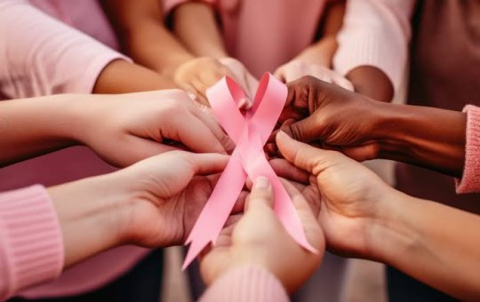 Outubro Rosa: como o apoio da família pode fazer a diferença no tratamento do câncer de mama