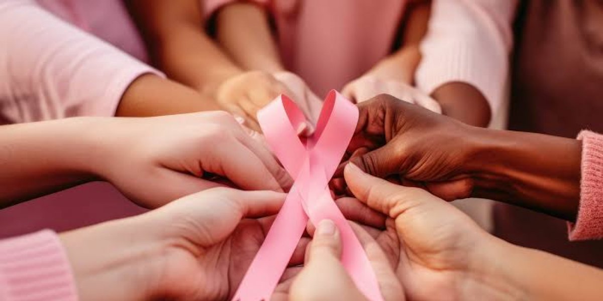 Outubro Rosa: como o apoio da família pode fazer a diferença no tratamento do câncer de mama