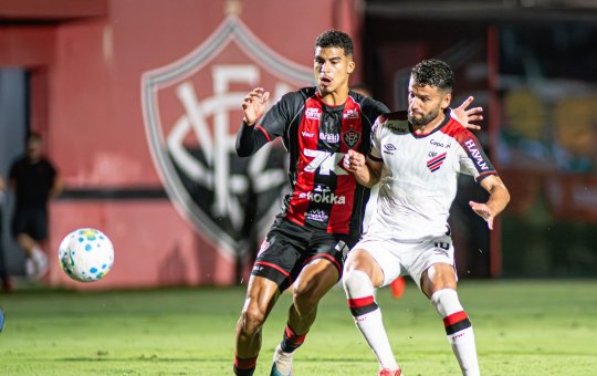 Vitória x Athletico-PR: onde assistir, horário e escalações