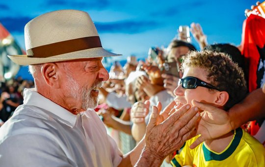 Lula diz que segundo turno trouxe a maior lição de sua vida em discurso da vitória