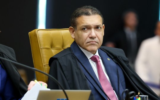 TSE e STF descartam anulação da eleição depois de Flávio Bolsonaro contestar resultado
