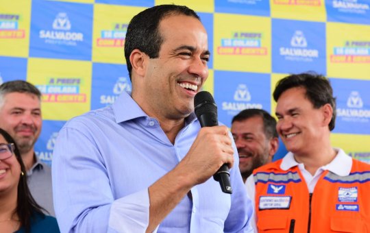 Bruno Reis antecipa salário de servidores de Salvador para quarta-feira (28)