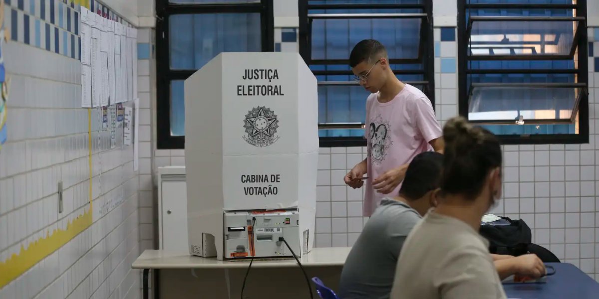 TSE deve julgar 16 ações eleitorais contra Lula e Flávio Bolsonaro após eleições 2026