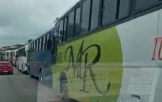Prefeitura de Saubara é acusada de cobrar para que ônibus acessem praias locais