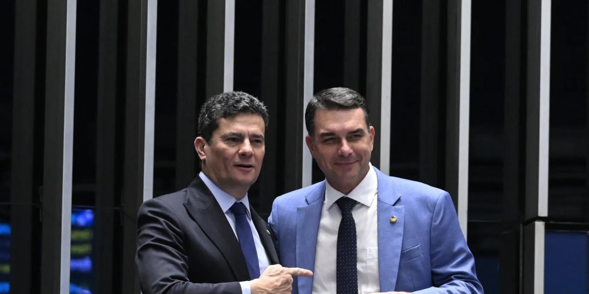 Moro chama ida de Flávio Bolsonaro para os EUA de “compreensível”