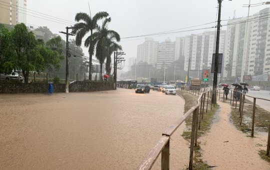 Chuvas provocam estragos na Bahia e deixam 11 municípios em situação de emergência