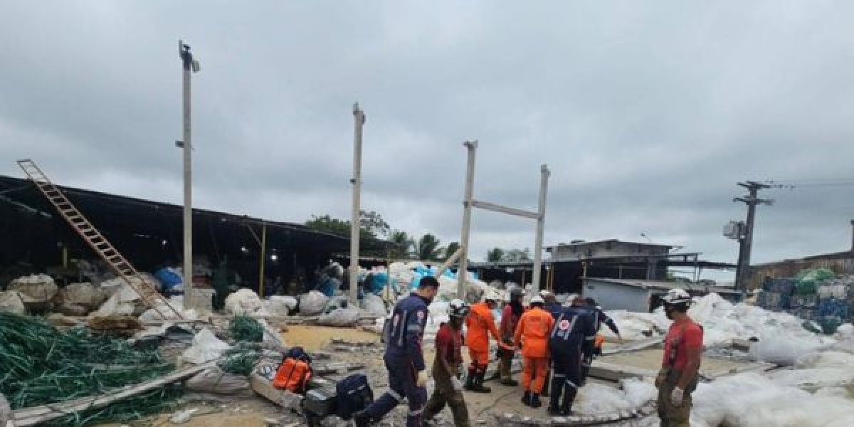 MPT investiga desabamento em galpão de reciclagem que matou duas mulheres em Salvador