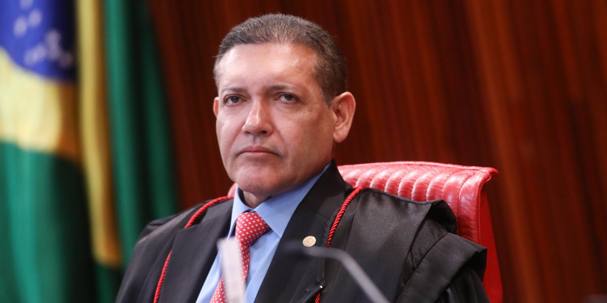 Ministro do TSE impede Nunes Marques de derrubar "Exército do Lula"