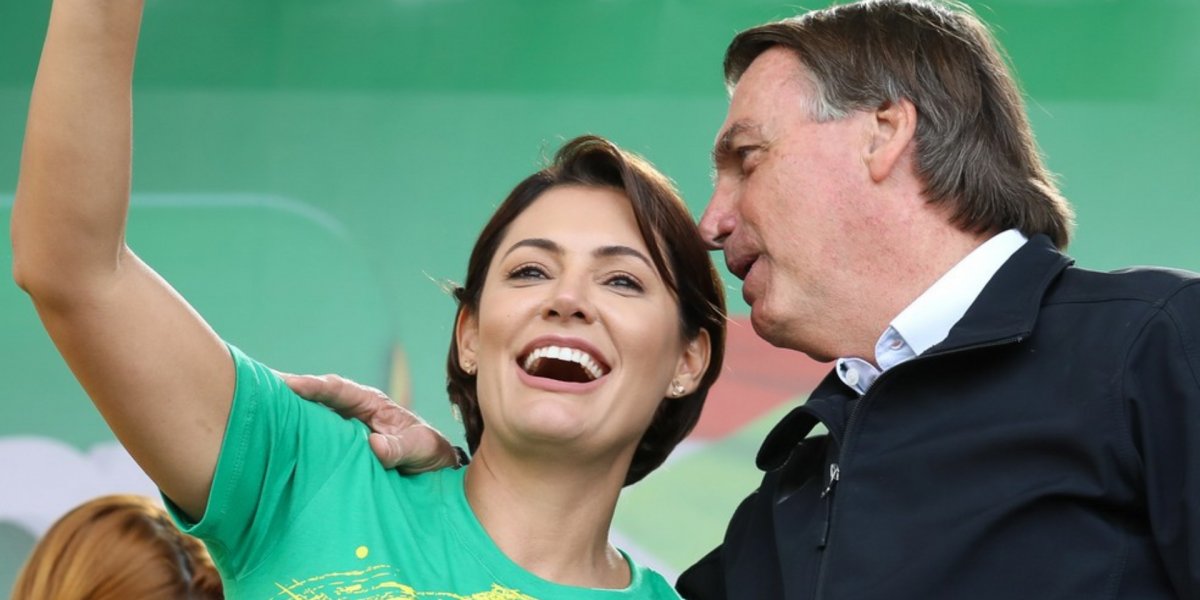 Michelle Bolsonaro pede união entre aliados após derrota de Flávio nas eleições
