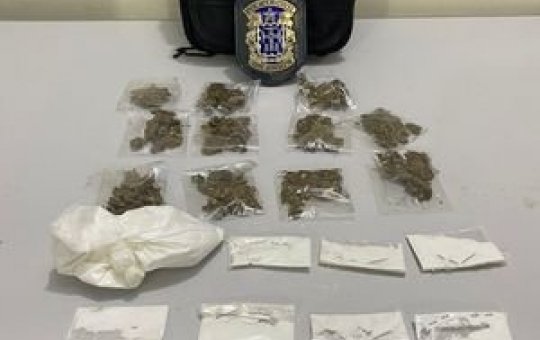 Jovem é preso em flagrante por tráfico de drogas em Conceição do Jacuípe