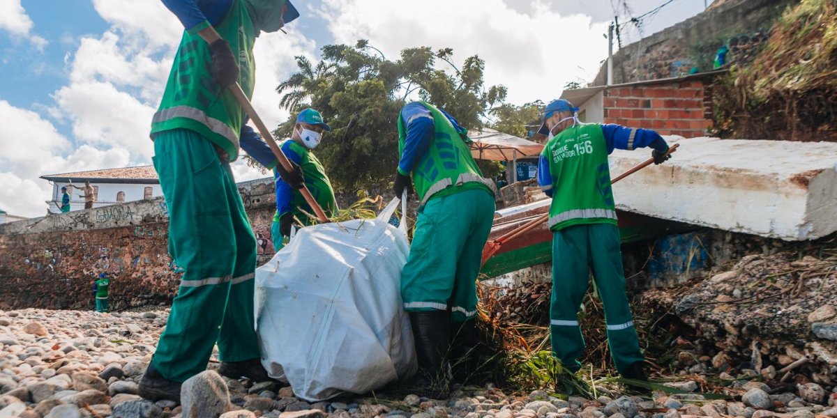 Garis sofrem com materiais perfurocortantes e imploram: “Cuidem mais da gente”