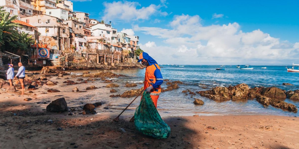 Saiba como descartar o lixo adequadamente e não prejudicar os garis