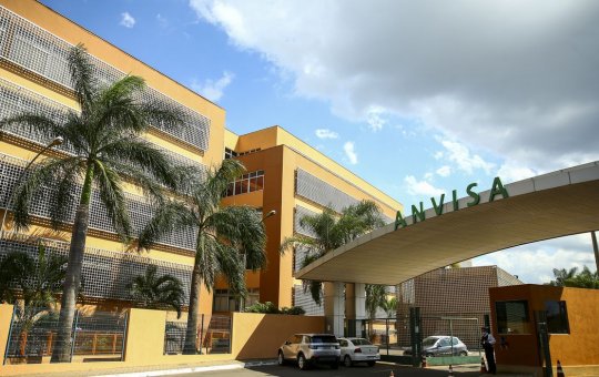 Butantan e Anvisa discutem aplicação da Coronavac em crianças