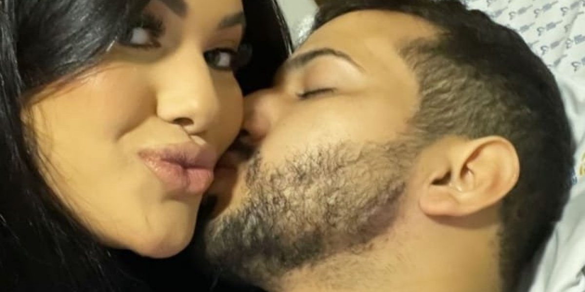 Blogueira é criticada por estar no salão enquanto marido é operado e rebate