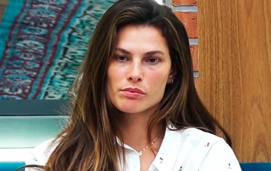 Dayane Mello é criticada após dizer que 'raça de baiano é negra' na Fazenda 13