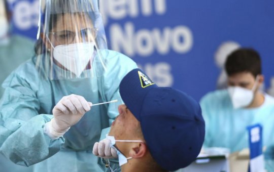 Covid-19: Áustria impõe novo lockdown e vacina obrigatória