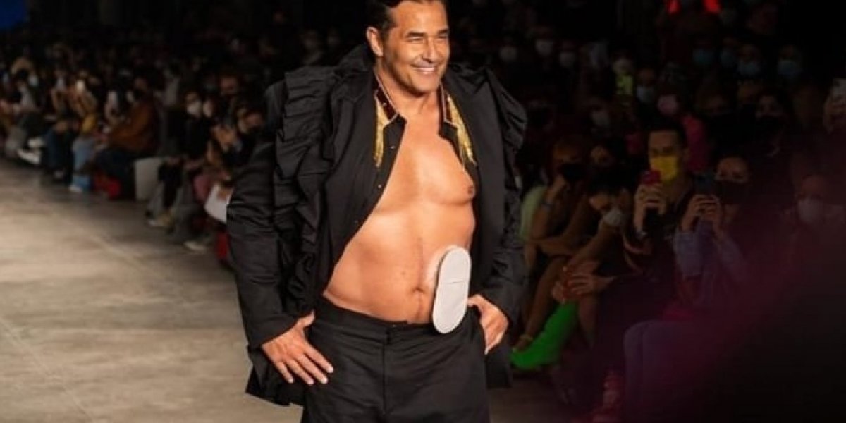 SPFW: Luciano Szafir desfila com bolsa de estomia: “Sejamos felizes”