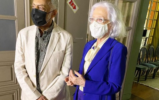 Fernanda Montenegro e Gilberto Gil participam do primeiro café na ABL
