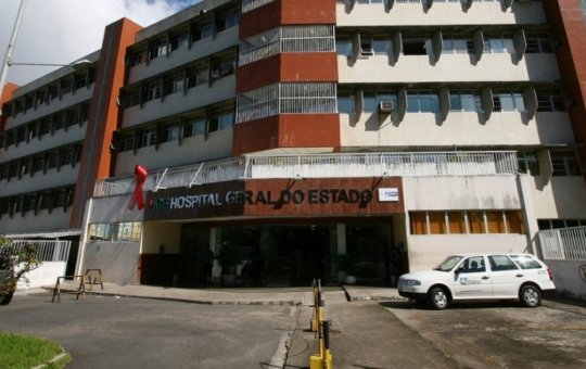 Duas pessoas são baleadas durante show de pagode em Simões Filho