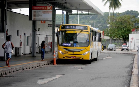 Obras alteram pontos de ônibus no Terminal Rodoviário de Salvador